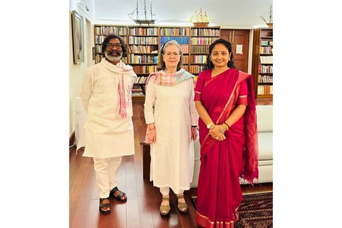 Hemant Soren meets Sonia Gandhi